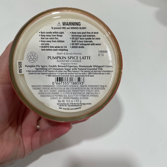 Bath & Body Works Hi, Pumpkin Scented Candle - Picture 3 of 3